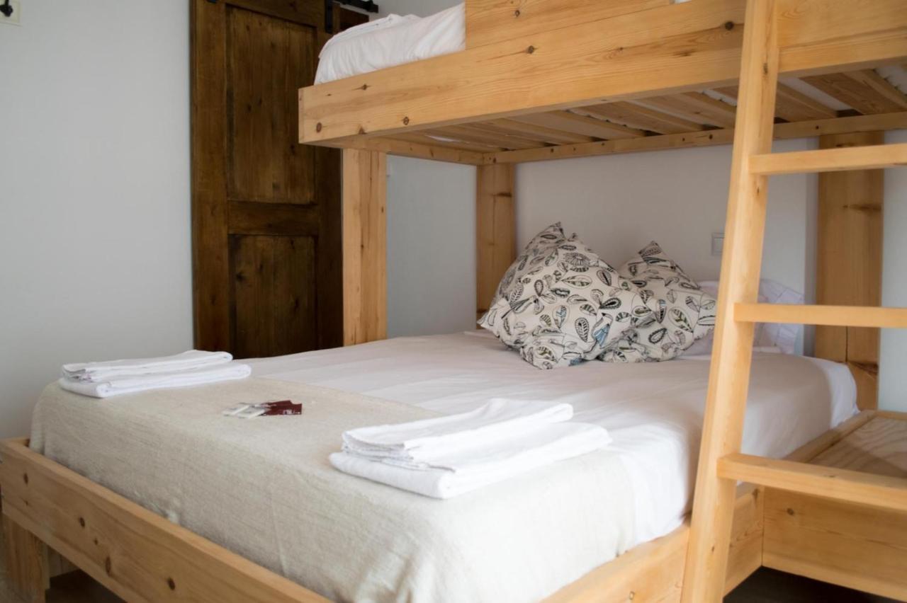 Latas Surf Lodge Loredo Buitenkant foto